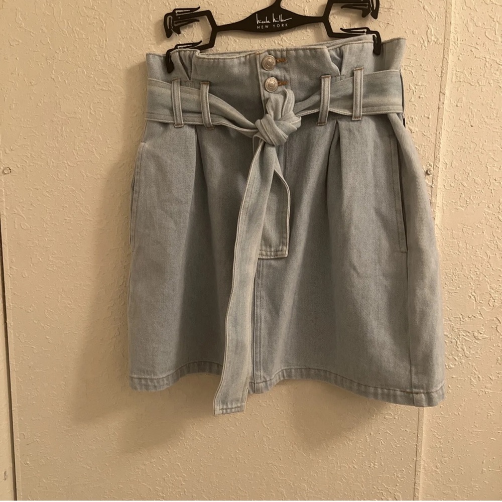 Forever 21 Light Blue Skirt with Belt Women's Size Small 100% Cotton